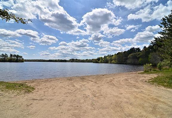 3rd image of 7 Wampanoag Way