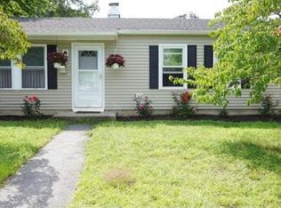 108 Fetherston Ave, Lowell, MA 01852