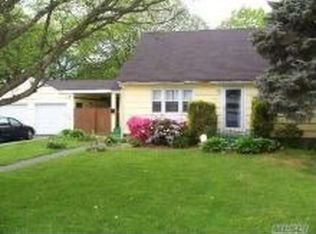 248 Eastwood Ave, Deer Park, NY 11729