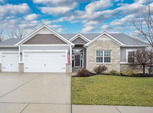 917 Mule Creek Dr, Wentzville, MO 63385