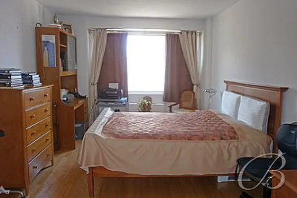 Rented by Bellmarc Realty | media 4