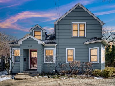 657 N Lake St, Grayslake, IL, 60030