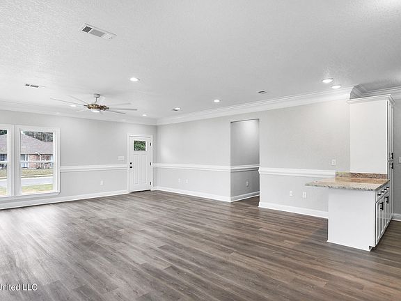 5th image of 1450 Aubin Blvd