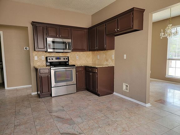 5th image of 3913 Windford Dr