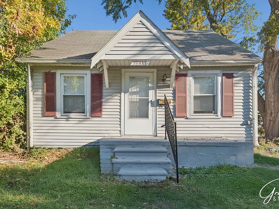 1st image of 22217 Lange St
