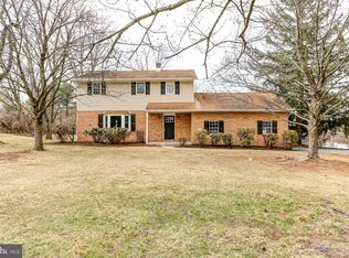 4 Chalfont Cir, Hummelstown, PA 17036