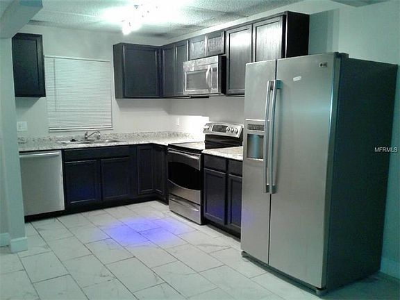 3rd image of 2830 Somerset Park Dr APT 103