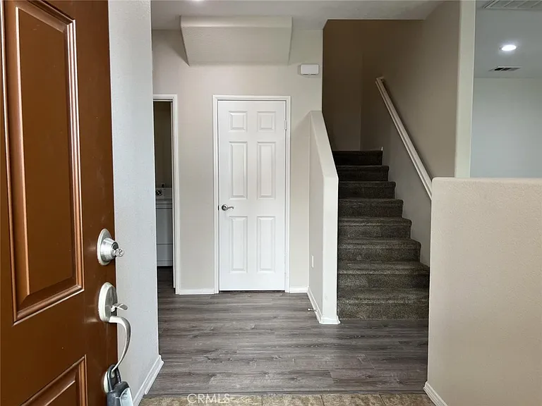 15329 Oak Tree Dr — Photo 6