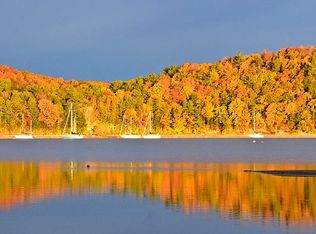 715 Bay Rd, Shelburne, VT 05482