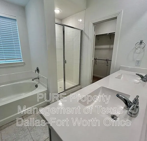 3918 Rochelle Ln — Photo 18