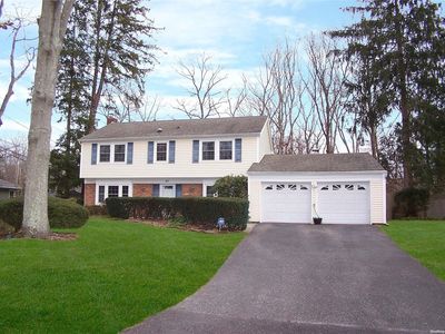 25 Skylark Lane, Stony Brook, NY, 11790