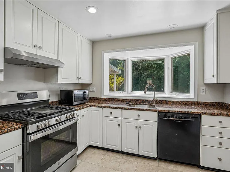5006 Benton Ave — Photo 10