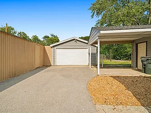 218 Mantua St, Park Forest, IL 60466