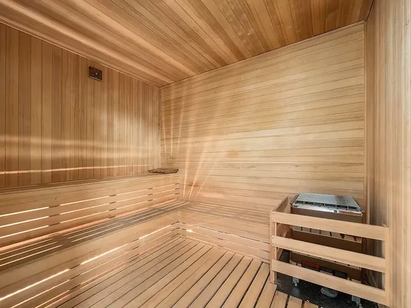 438 East 12th Street image 16 of 21