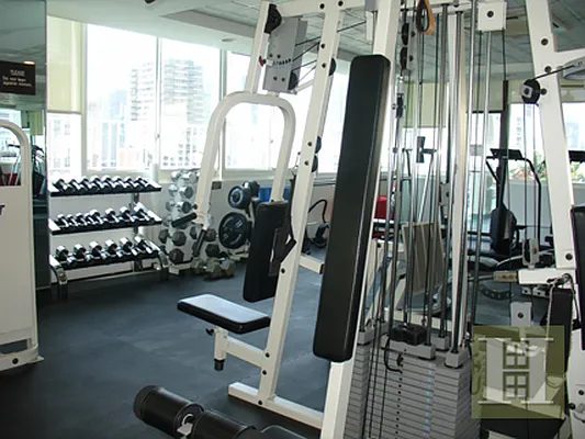 Rented by Halstead Real Estate | media 27