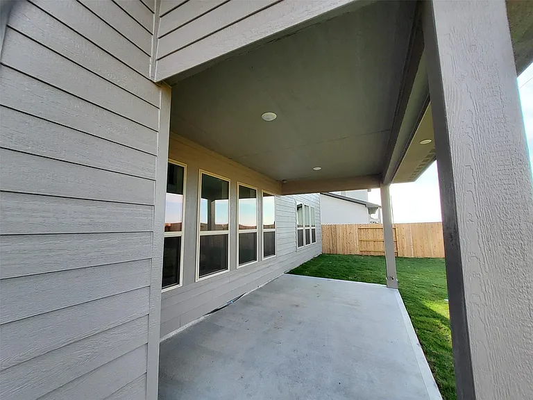 20814 Flat View Dr — Photo 35