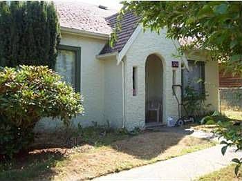 4th image of 1216 Poindexter Ave