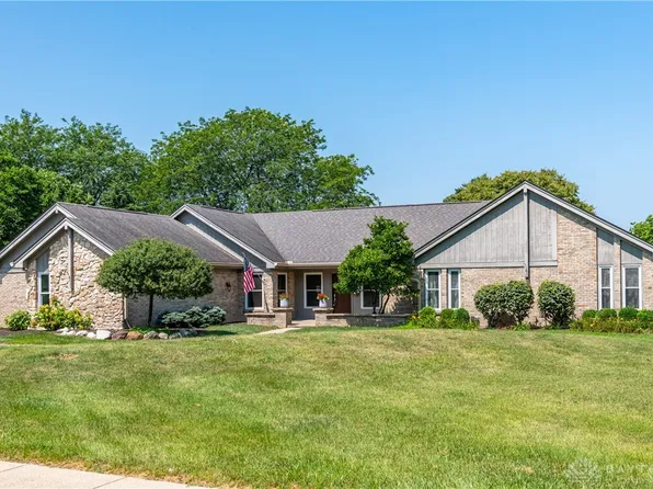 377 Lightbeam Dr, Dayton, OH 45458