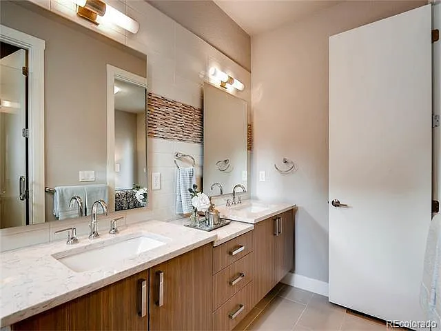 167 W 10th Ave — Photo 17