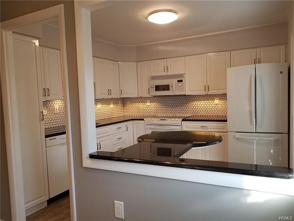 1st image of 29 Heritage Dr