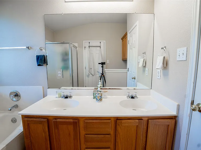 14509 Mowsbury Dr — Photo 16