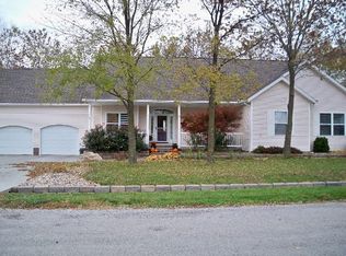 315 Evergreen Trl, Herrin, IL 62948