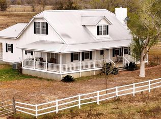 1505 Prairie Valley Rd, West Point, TX 78963