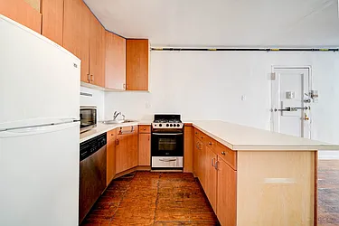 Rented by R New York