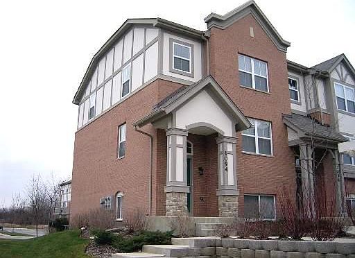 1st image of 1094 N Claremont Dr #1094