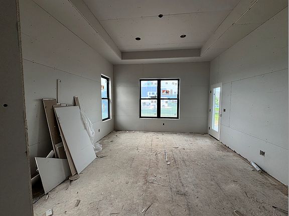 5th image of 237 Mason Dr