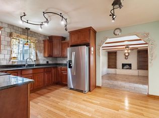 2747 E Hampton Way, Fresno, CA 93726