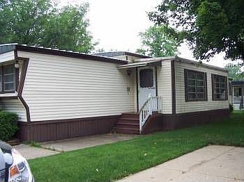 2nd image of 285 Runido Dr SE