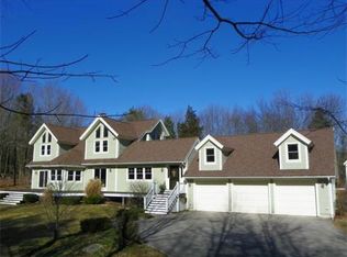 6 Orchard St, Newbury, MA 01922