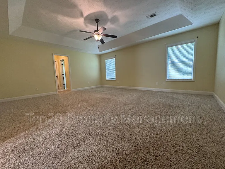 7471 Coppice Dr — Photo 10