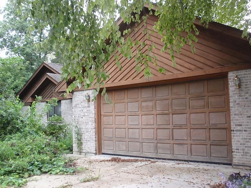 1st image of 15810 Lerita Dr
