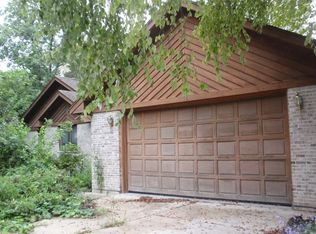 15810 Lerita Dr, Huntley, IL 60142