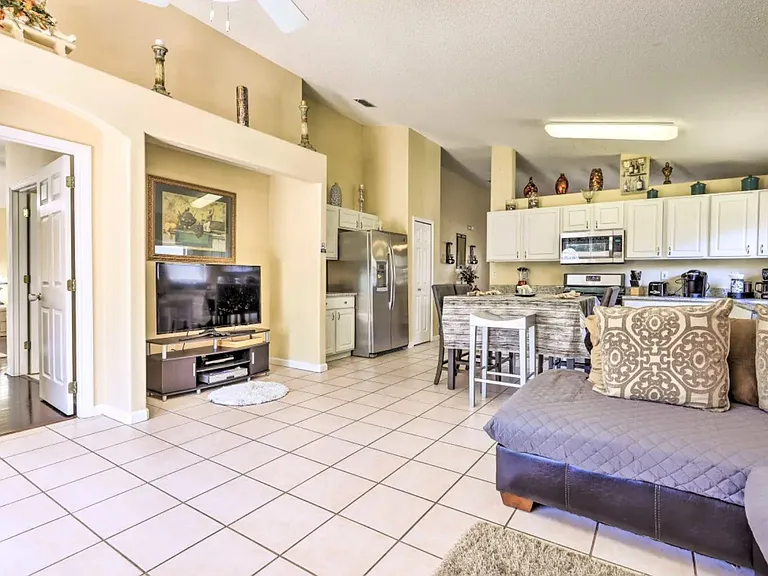 15906 Bay Vista Dr — Photo 10