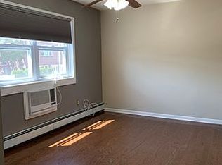 1424 Reed Pl, Bronx, NY 10465