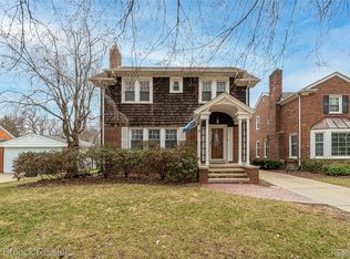 4311 Arlington Dr, Royal Oak, MI 48073