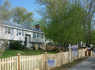 24 Oak Ave, Tyngsboro, MA 01879