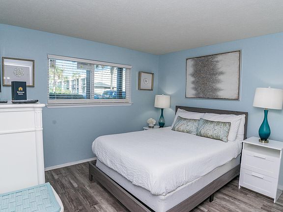 5th image of 6205 Thomas Dr Unit E3
