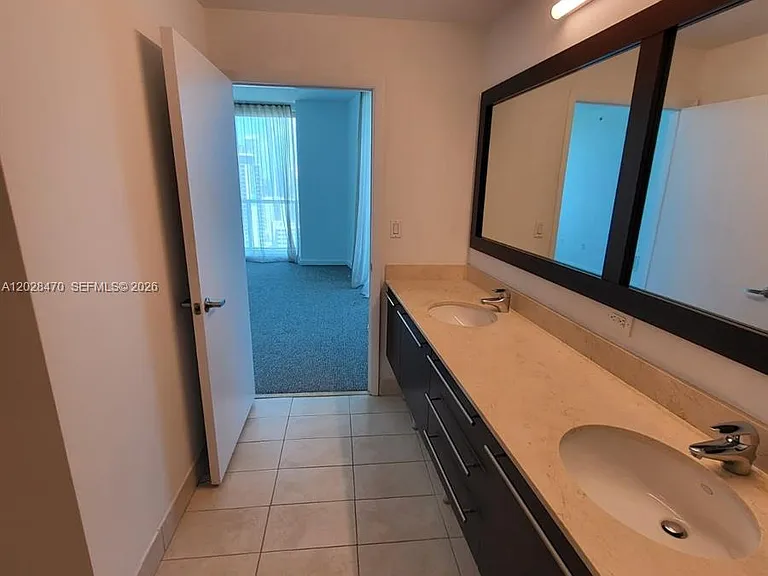 1900 N Bayshore Dr #2415 — Photo 20