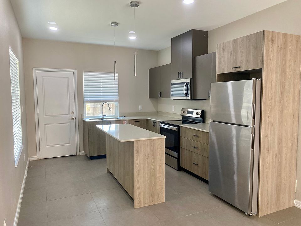 1st image of 5601 Puffin Ave #2