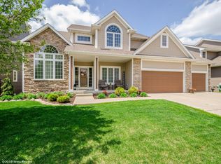 163 S 62nd St, West Des Moines, IA 50266