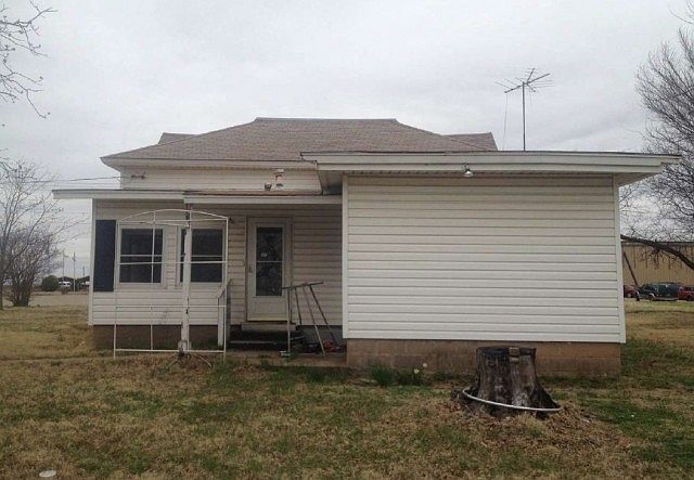 2nd image of 303 N Old Stroud Rd