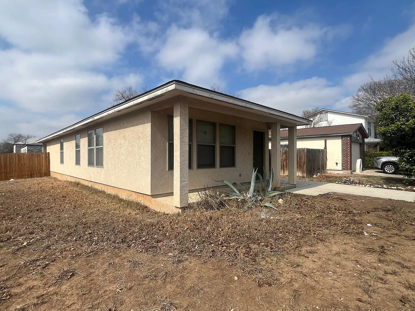 7703 Chatsworth, San Antonio, TX. 78250 — Photo 2