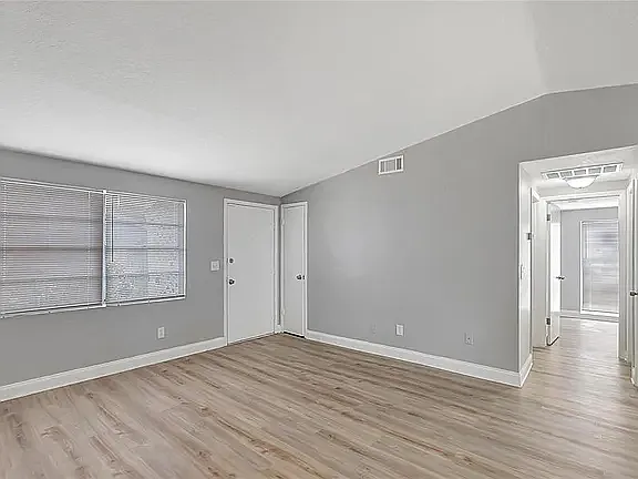 10215 Cutten Green Ct — Photo 14