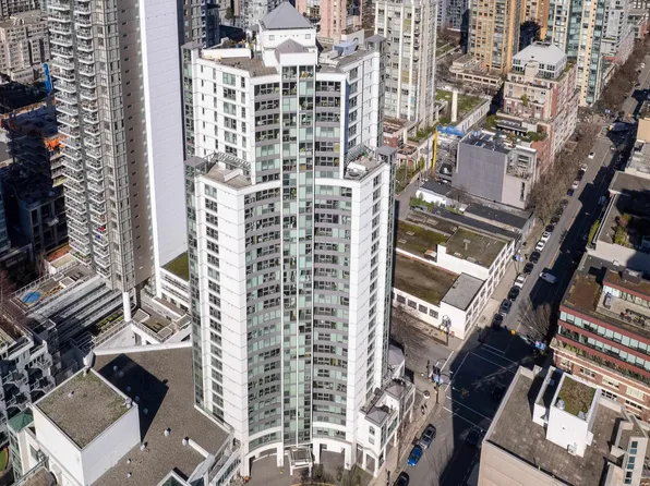 1323 Homer St #1503, Vancouver, BC V6B 5T1