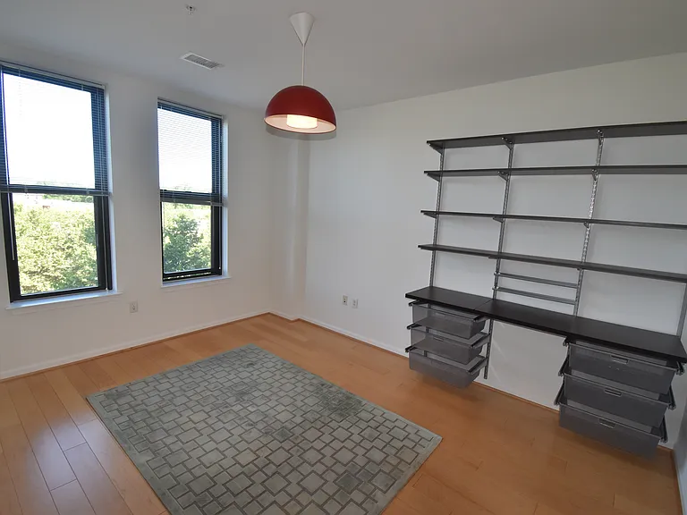 444 W Broad St #530 — Photo 13