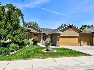 2126 S Weimaraner Way, Meridian, ID 83642